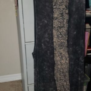 P O L TOP WITH SPLIT SIDES RAYON AND SPANDEX